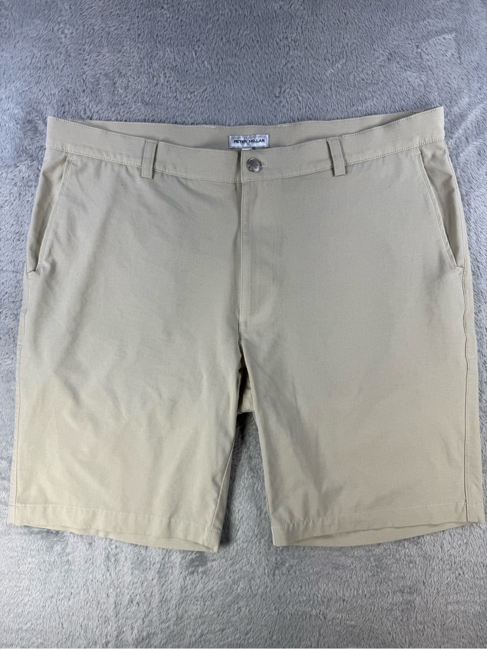Peter Millar Menโs 38 Khaki Performance Stretch Golf Shorts